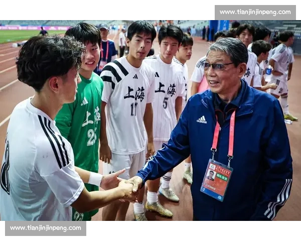 谢幕战？81 岁徐根宝低调出征，上海 U20 四主力未合练迎大考